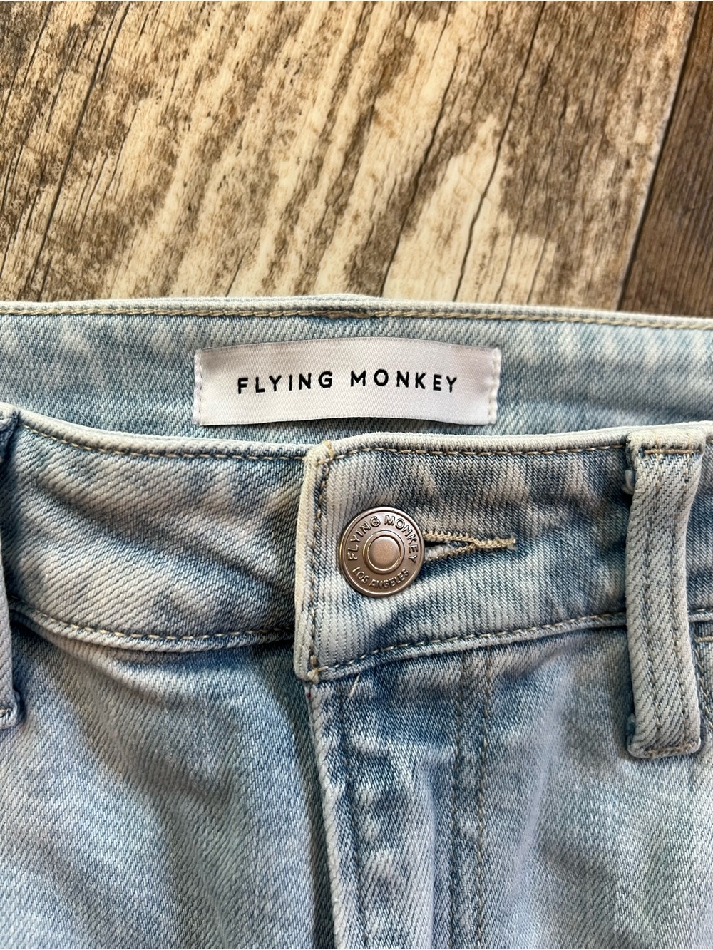 NWOT Flying Monkey Beck High - Barrel - Wide Leg Light Wash Jeans - Picture 5 of 9